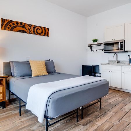 Wailuku Unit 2 Maui Ohana Modern Studio מראה חיצוני תמונה