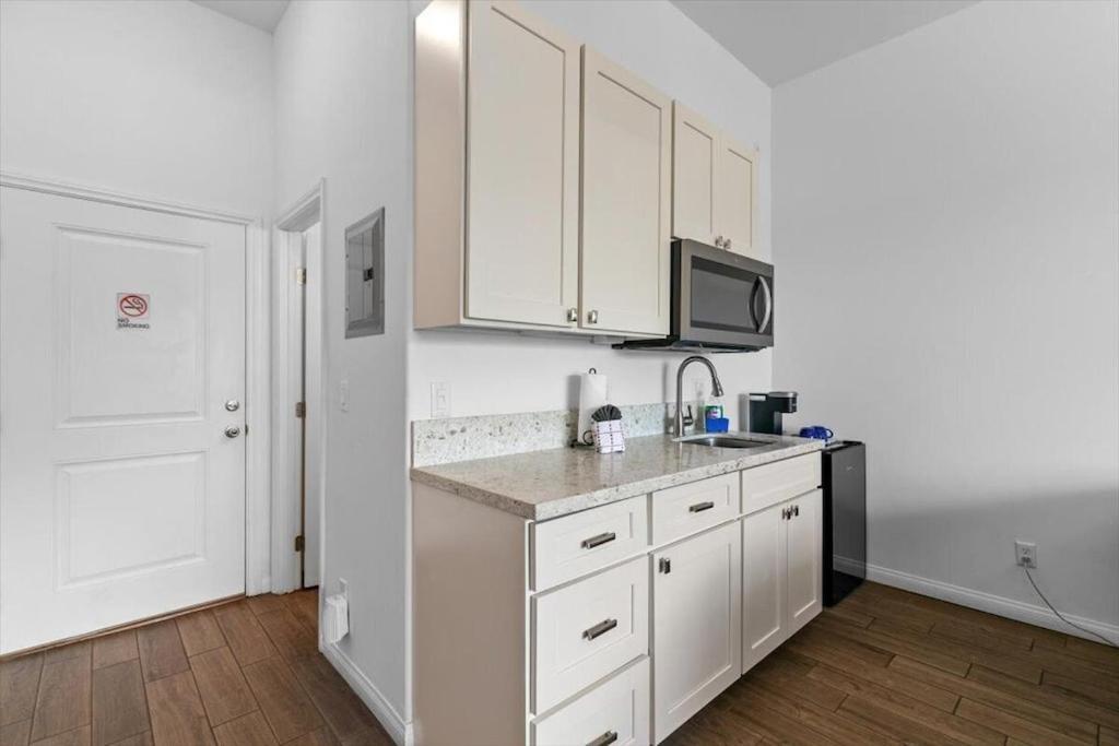 Wailuku Unit 2 Maui Ohana Modern Studio מראה חיצוני תמונה
